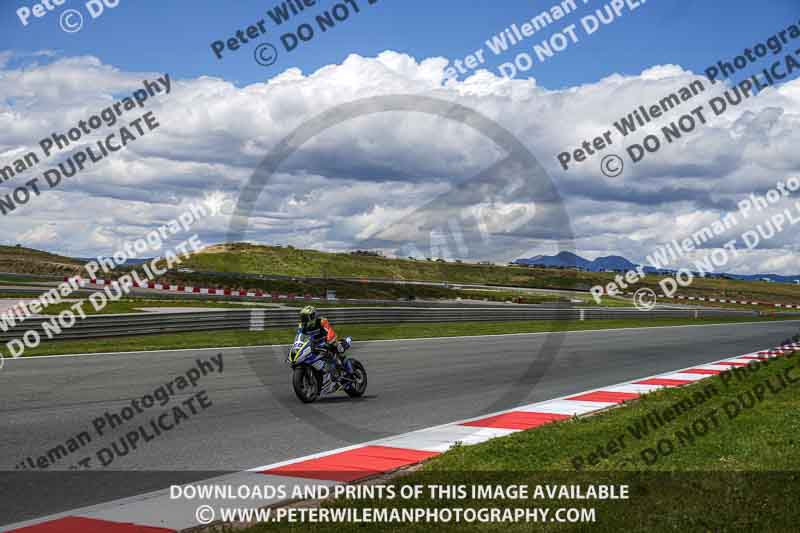 cadwell no limits trackday;cadwell park;cadwell park photographs;cadwell trackday photographs;enduro digital images;event digital images;eventdigitalimages;navarra;no limits trackdays;peter wileman photography;racing digital images;trackday digital images;trackday photos